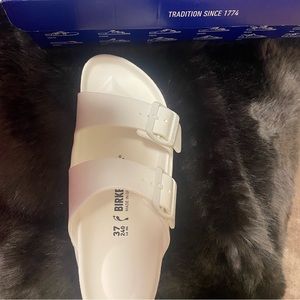 white size 37 birkenstocks